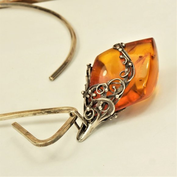 HUGE AMBER STERLING PENDANT WITH MEXICO SILVER WIRE, RARE GIFT FOR WOMEN - Picture 1 of 13